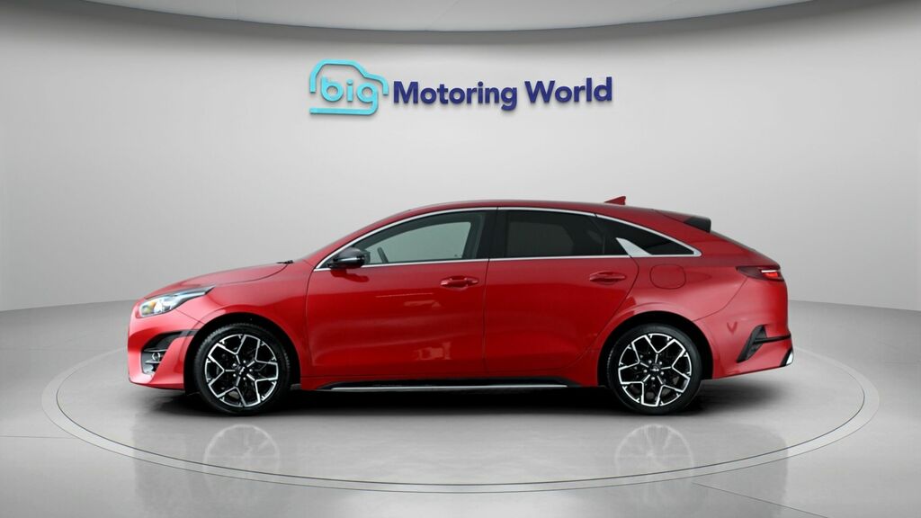 Kia Proceed Gt-line Red #4