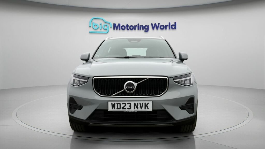 Volvo XC40 Core Grey #2