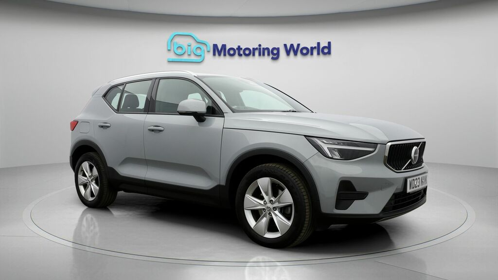 Volvo XC40 Core Grey
