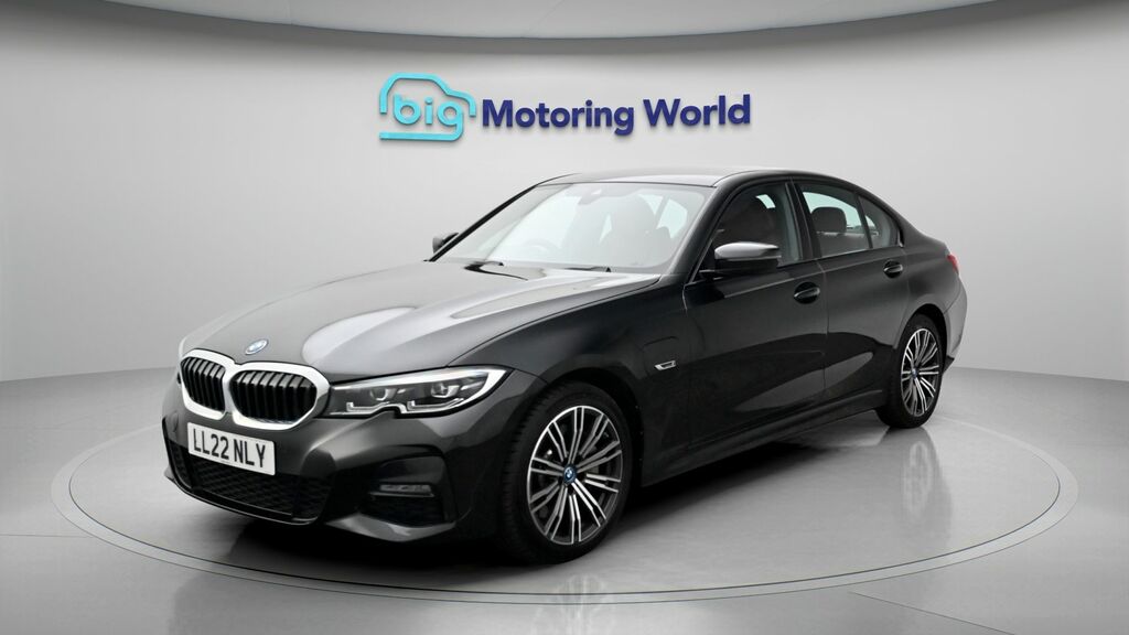 BMW 3 Series M Sport Black #3