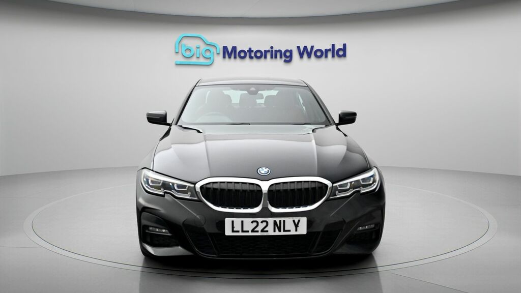BMW 3 Series M Sport Black #2