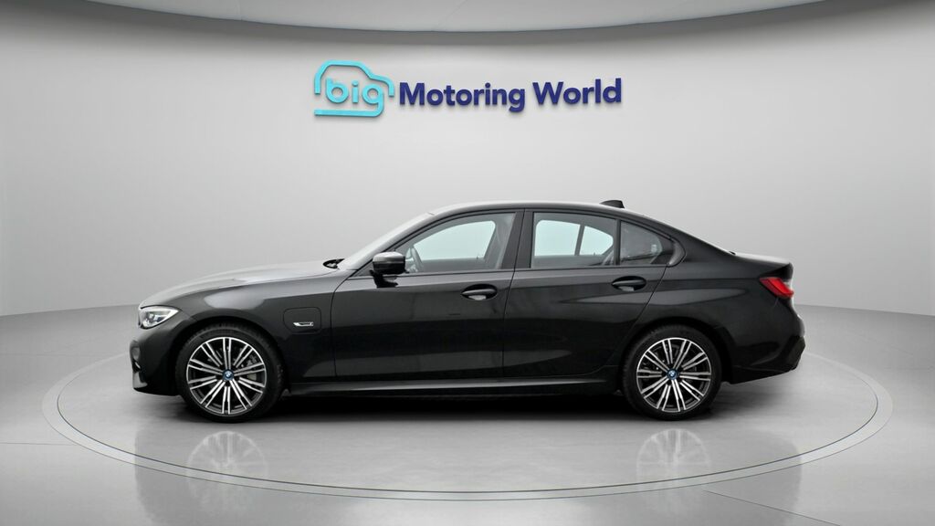 BMW 3 Series M Sport Black #4
