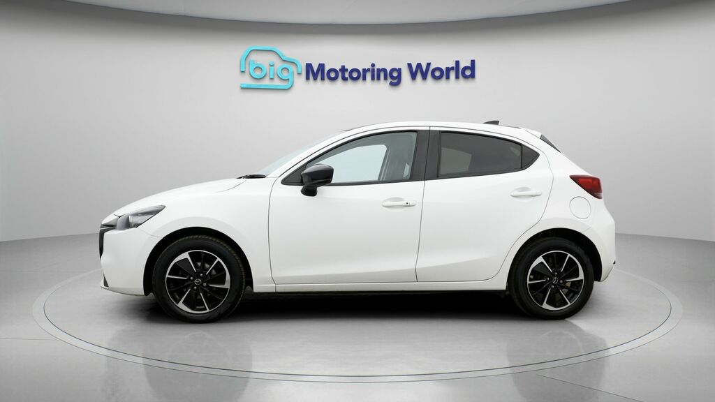 Mazda 2 Homura Aka White #4