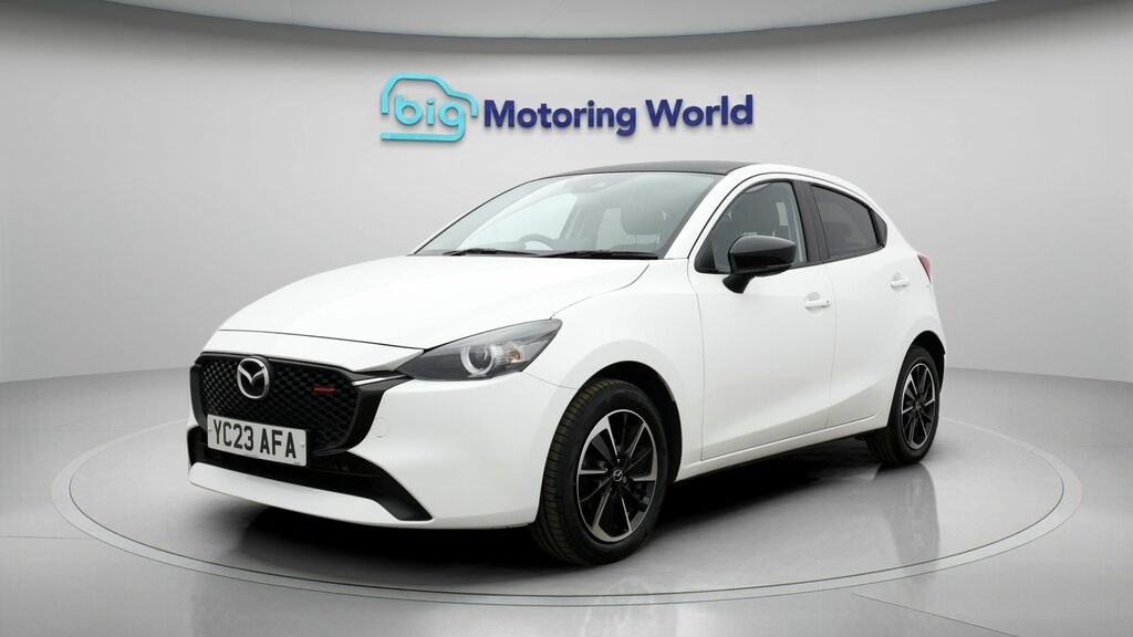 Mazda 2 Homura Aka White #3