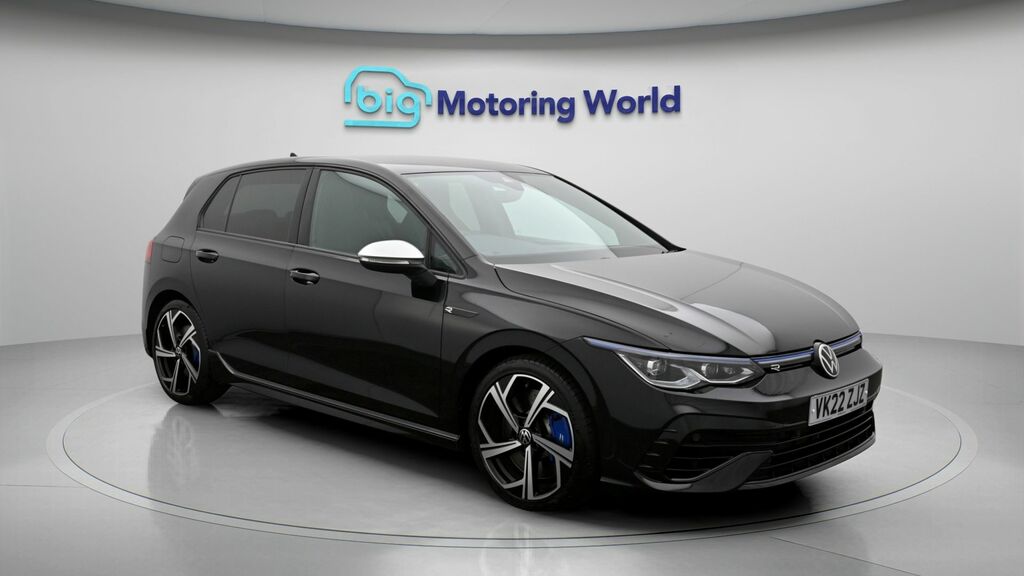 Volkswagen Golf R Black