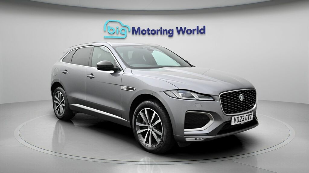 Jaguar F-Pace R-dynamic Se Black Grey