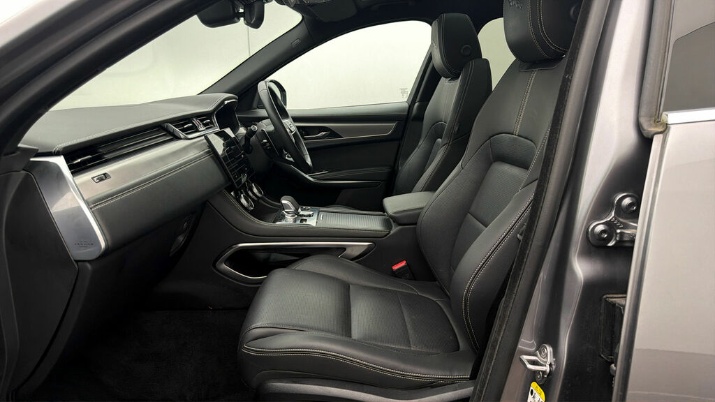 Jaguar F-Pace 5.0 V8 550 Svr Awd Panoramic Roof Estat Red #13