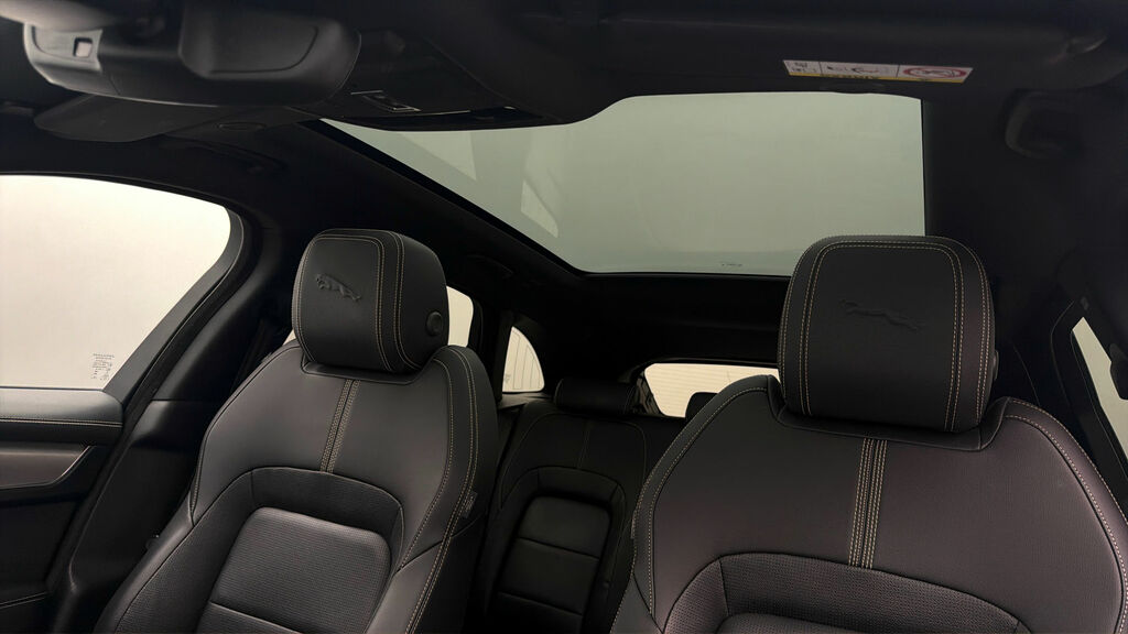 Jaguar F-Pace 5.0 V8 550 Svr Awd Panoramic Roof Estat Red #26