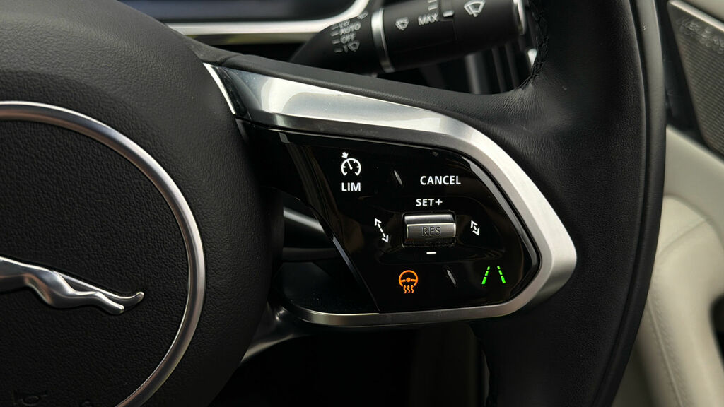 Jaguar I-Pace 294Kw Ev400 Se 90Kwh 11Kw Charger Black #24