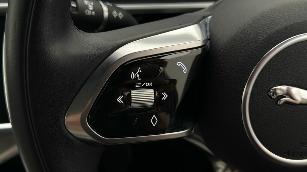 Jaguar I-Pace 294Kw Ev400 Se 90Kwh 11Kw Charger Black #23