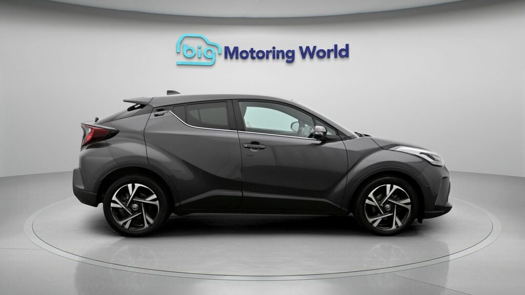 Toyota C-Hr Icon Red #8