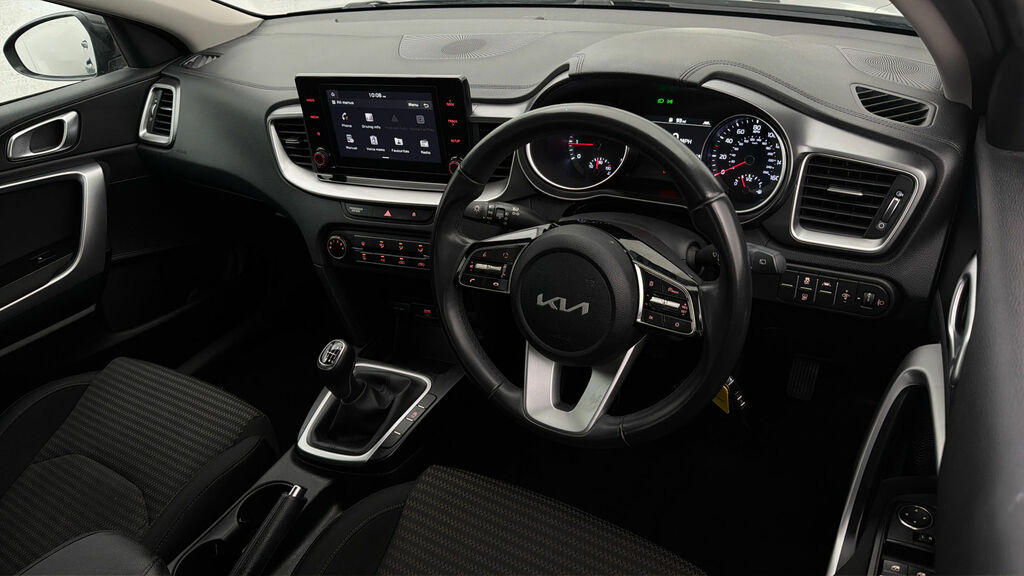 Kia Xceed 1.5 T Gdi 3 Suv  #9