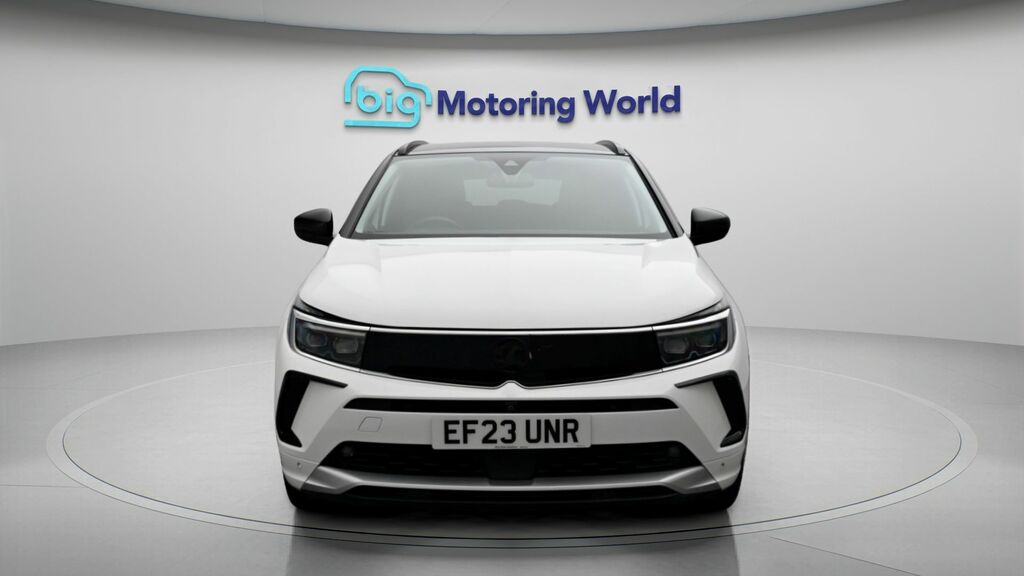 Vauxhall Grandland Ultimate White #2