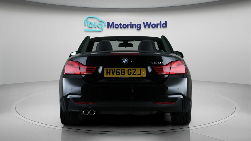 BMW 4 Series M Sport Black #6