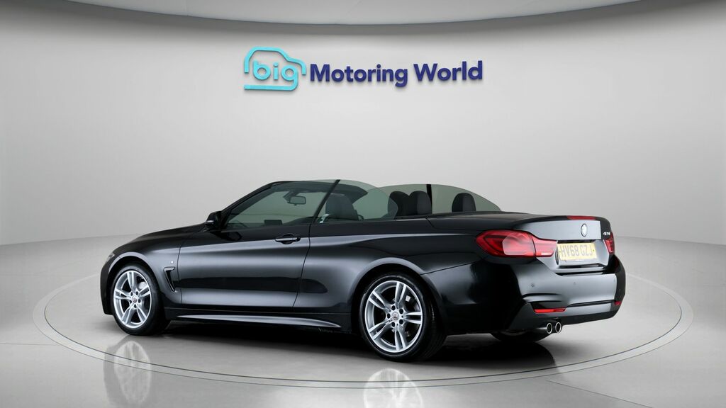 BMW 4 Series M Sport Black #5