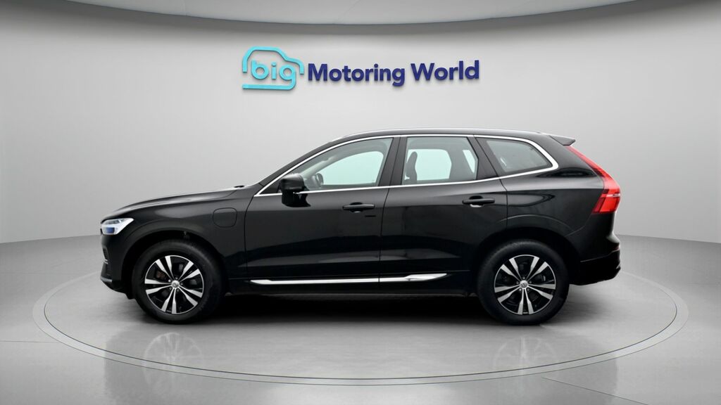 Volvo XC60 Core Black #4