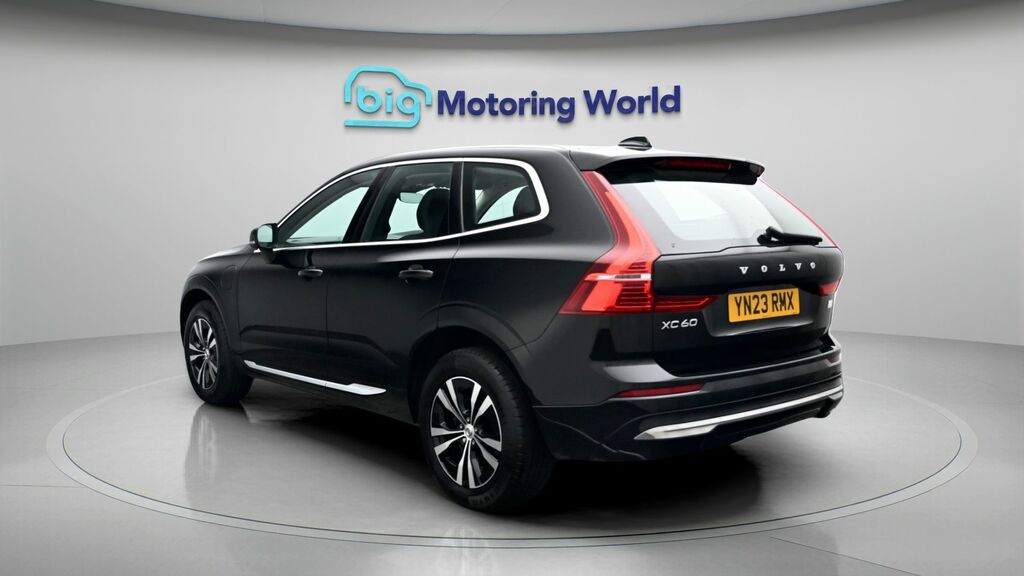 Volvo XC60 Core Black #5