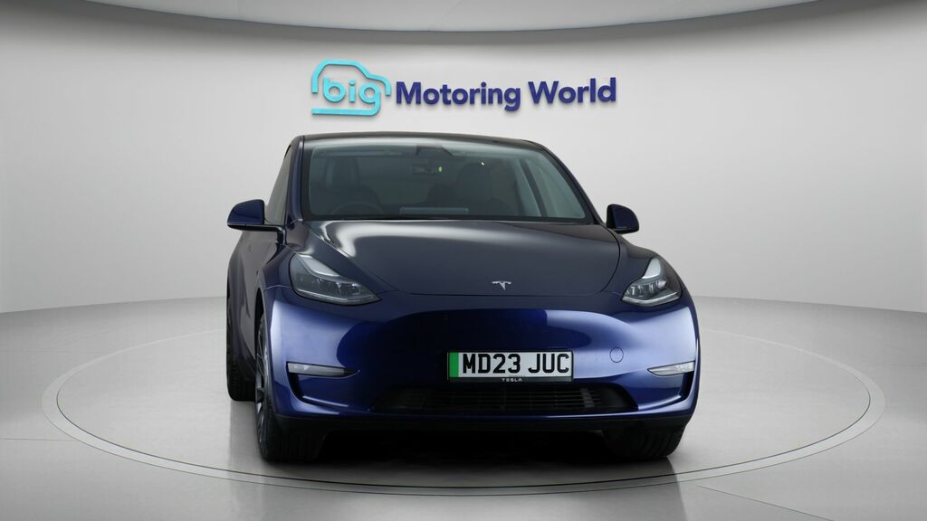 Tesla Model Y Long Range Blue #2