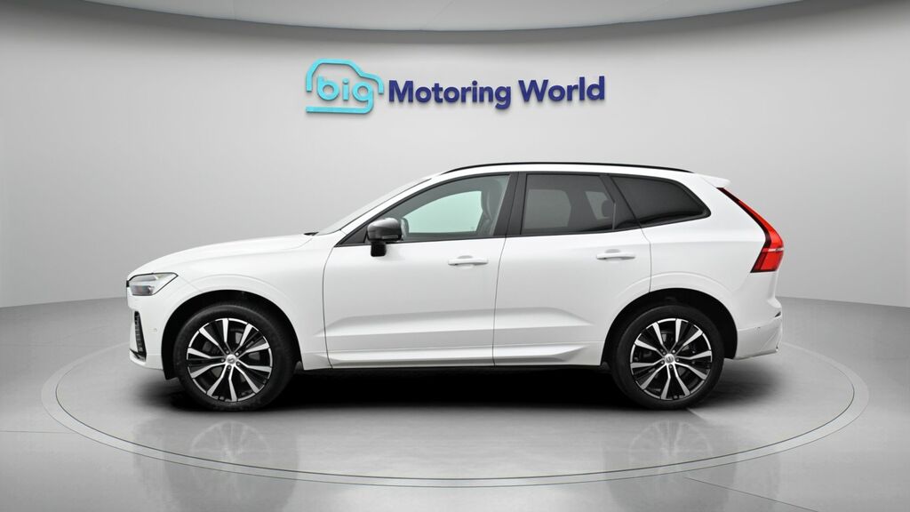 Volvo XC60 Ultimate White #4