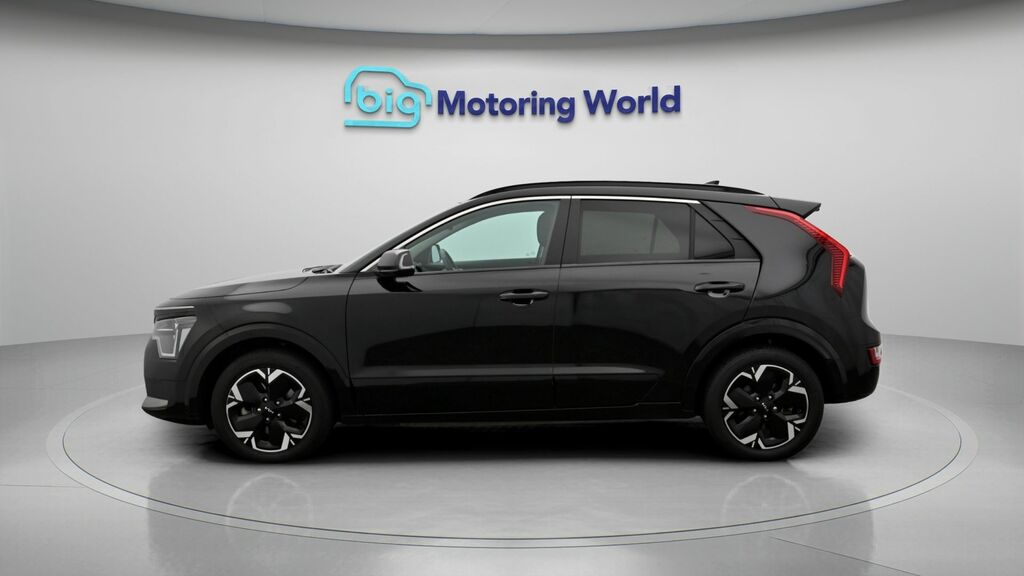 Kia Niro 3 Black #4