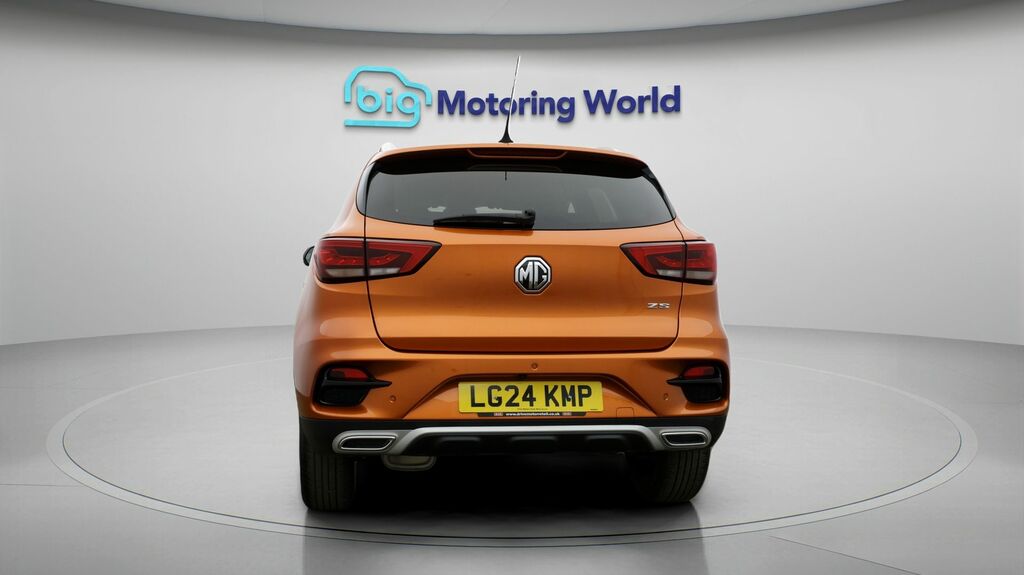 MG ZS Exclusive Orange #6