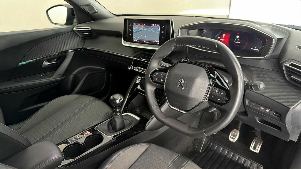 Peugeot 2008 1.2 Puretech Allure Premium Orange #9