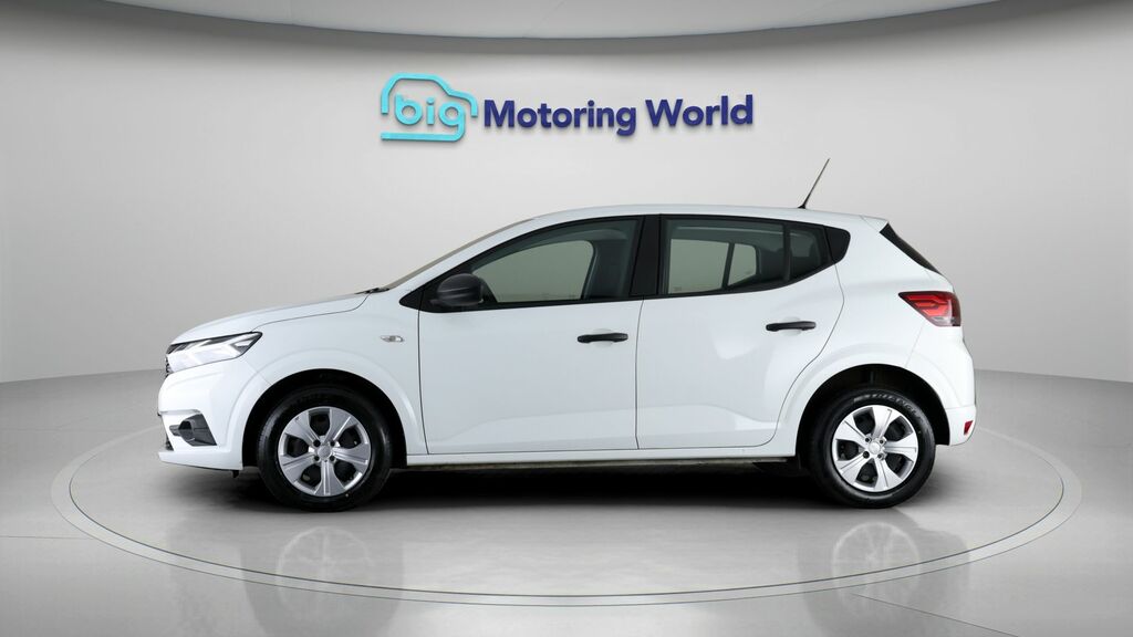 Dacia Sandero Essential White #4