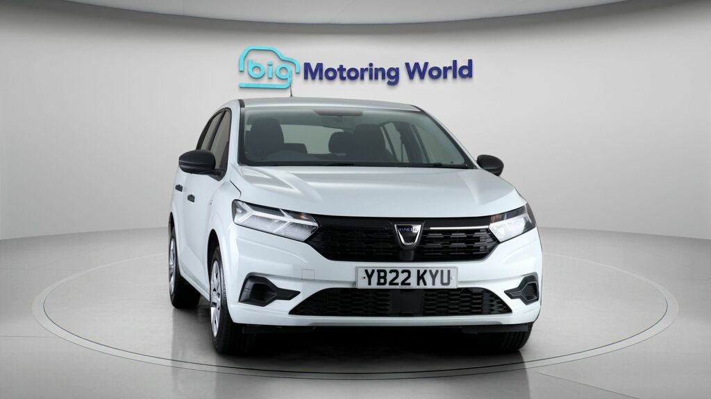 Dacia Sandero Essential White #2