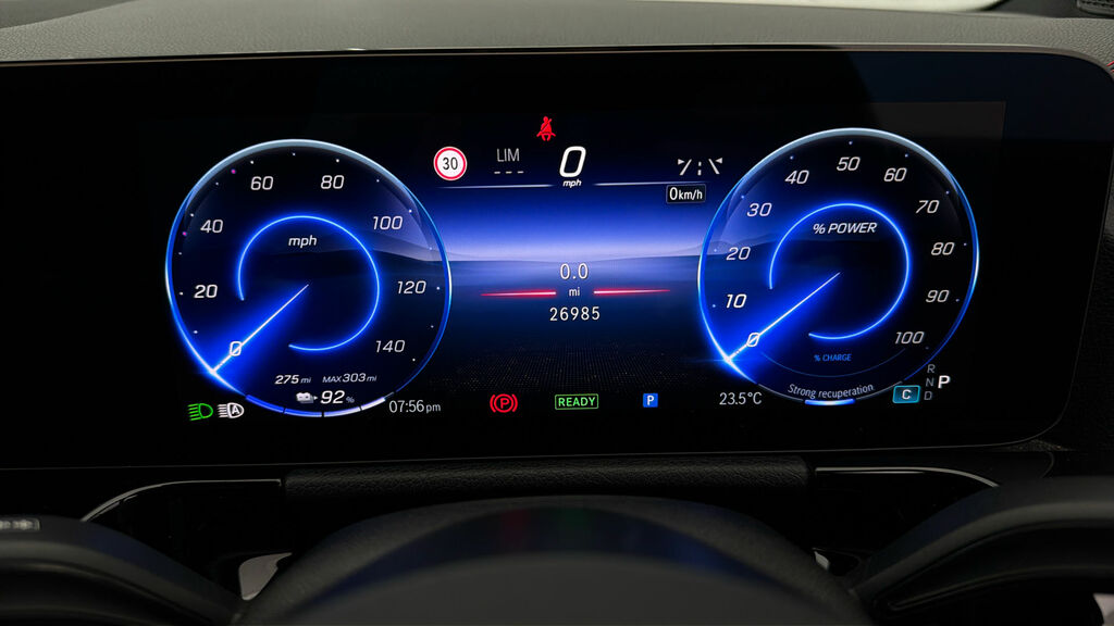 Mercedes-Benz EQA Eqa 250 140Kw Amg Line Executive 70.5Kwh Grey #25