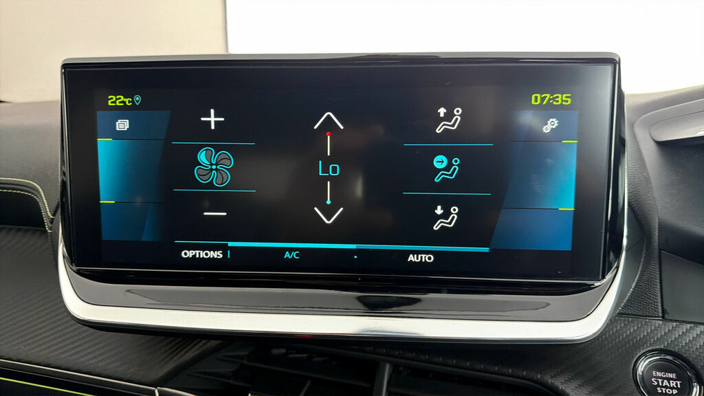 Peugeot e-208 50Kwh Allure Premium White #11
