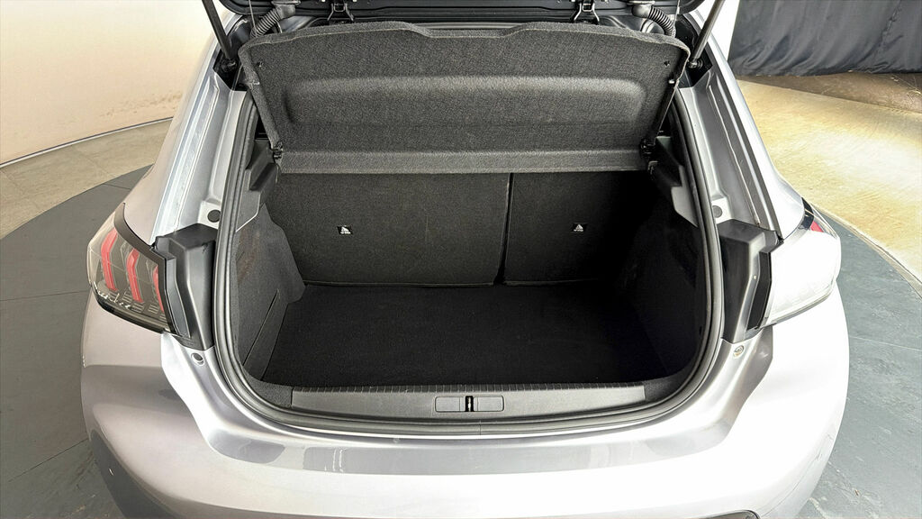 Peugeot e-208 50Kwh Allure Premium White #16