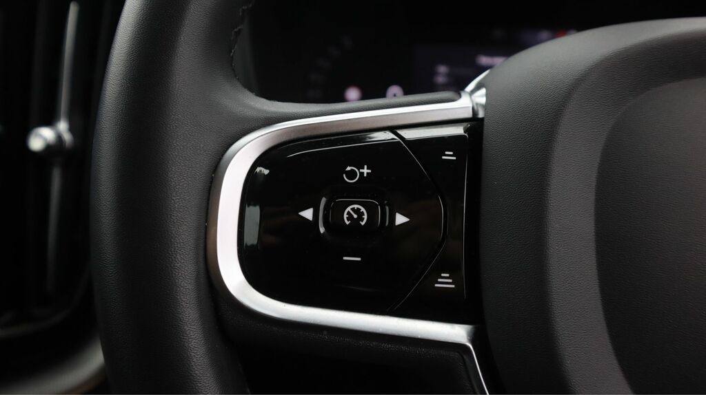 Volvo XC60 2.0 B4d R Design Awd Geartronic Grey #24