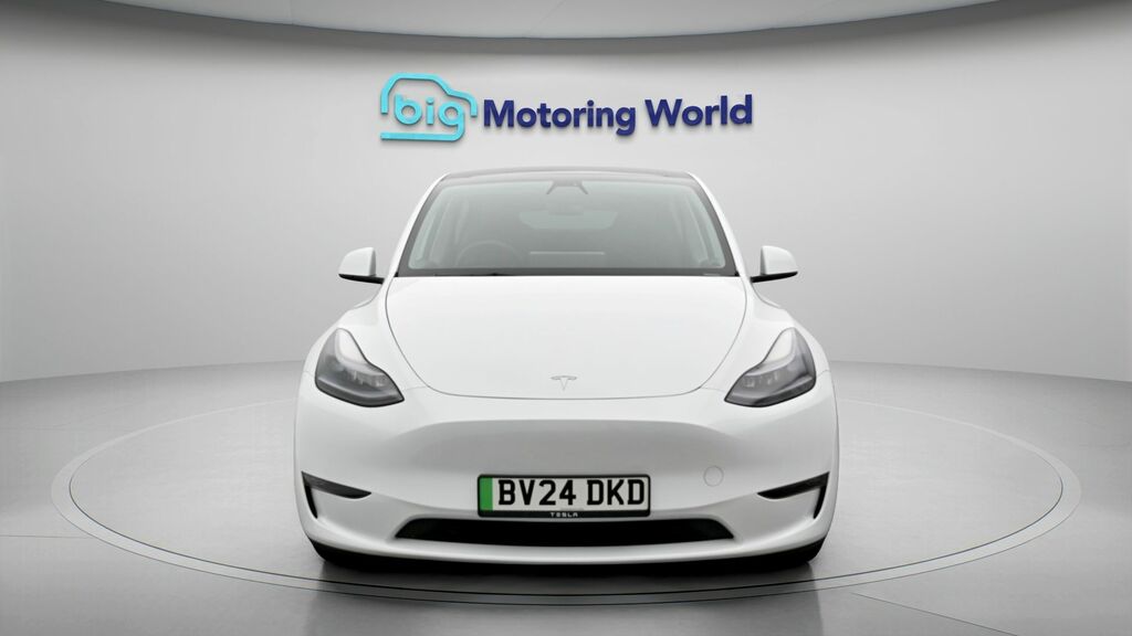 Tesla Model Y Long Range White #2