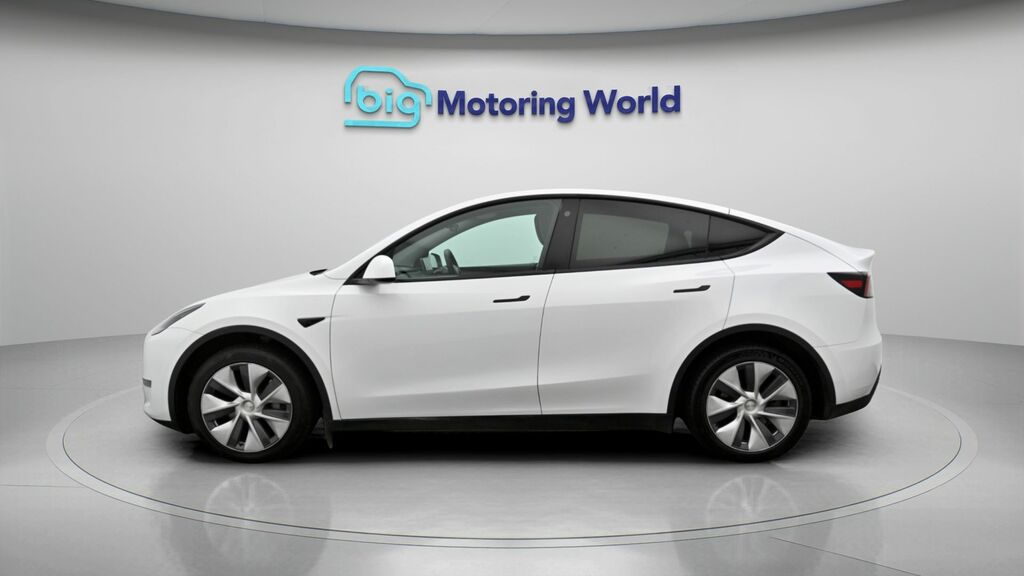 Tesla Model Y Long Range White #4