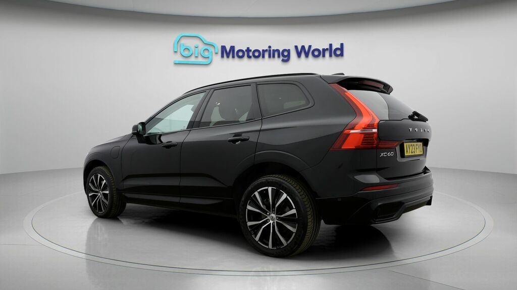 Volvo XC60 Ultimate Dark Black #5