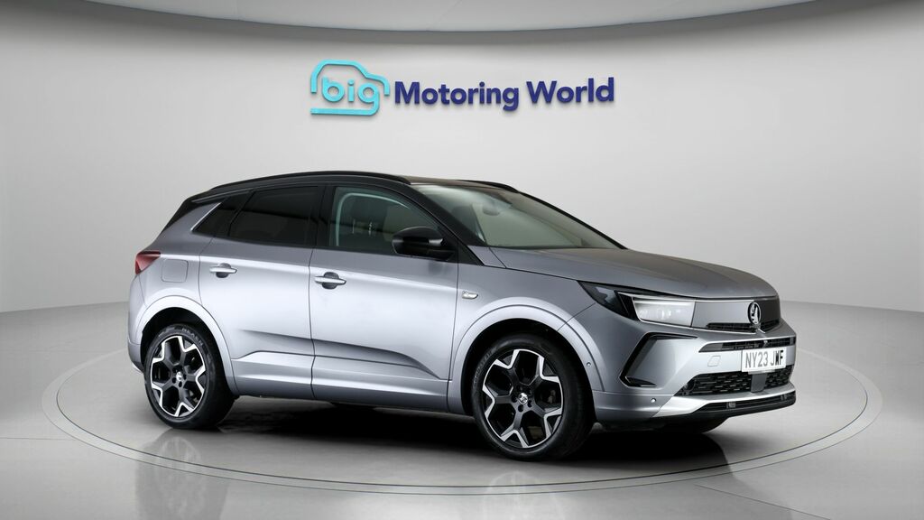 Vauxhall Grandland Ultimate Grey
