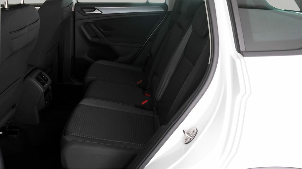 Volkswagen Tiguan Active Tsi Dsg Red #14