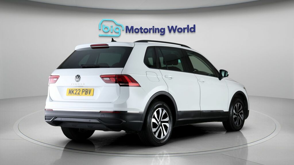 Volkswagen Tiguan Active Tsi Dsg Red #7