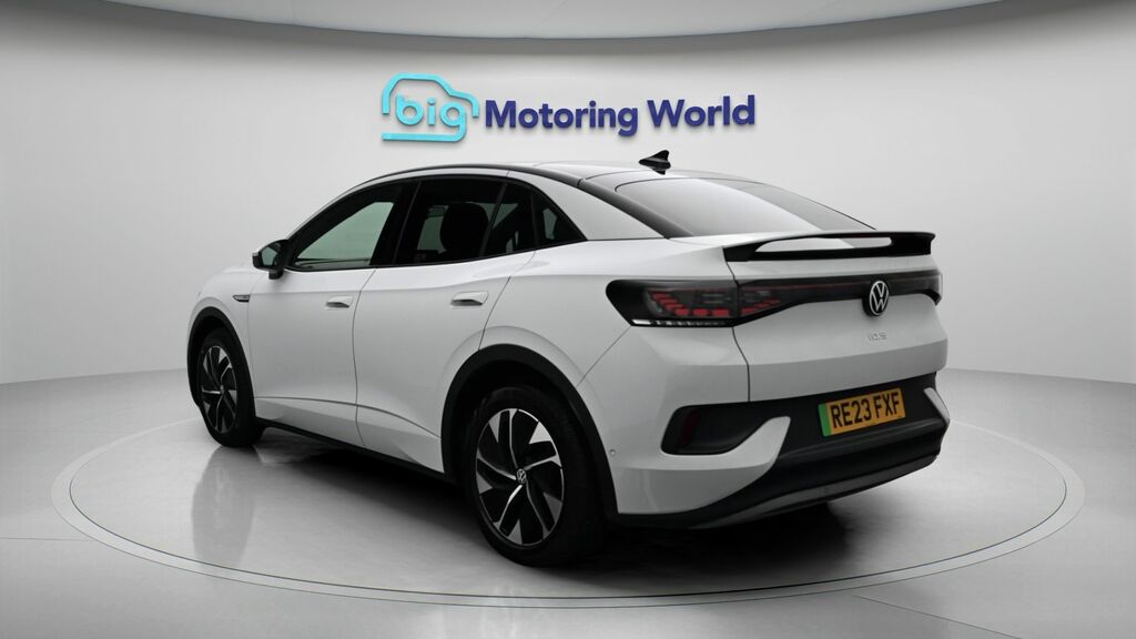 Volkswagen ID.5 Style White #5