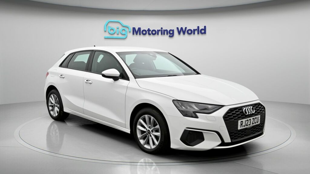 Audi A3 Technik White