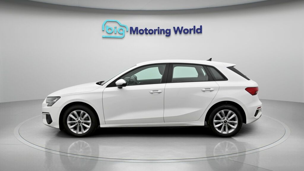 Audi A3 Technik White #4