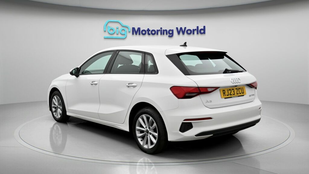 Audi A3 Technik White #5