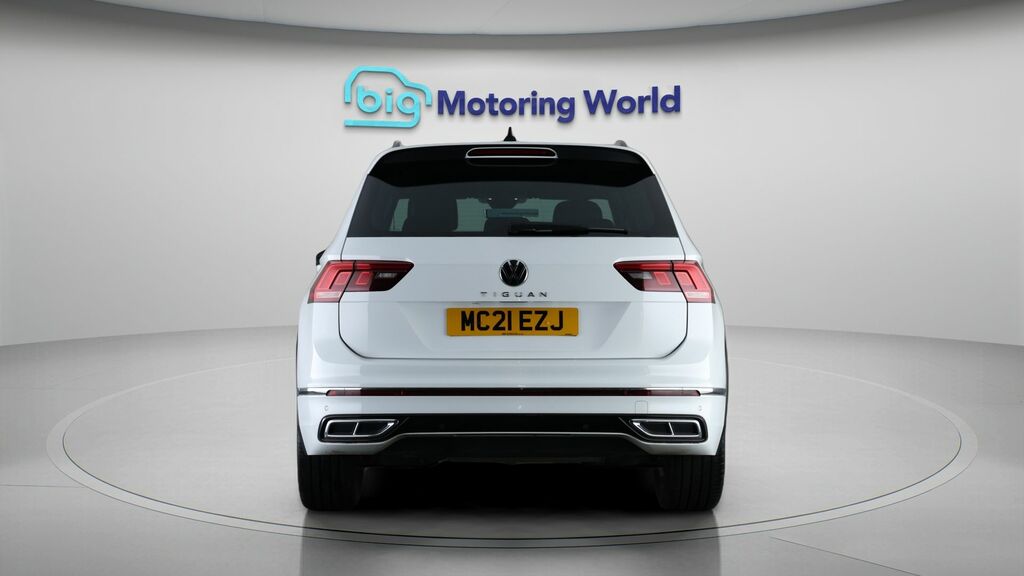 Volkswagen Tiguan R-line White #6