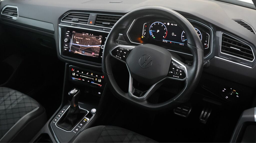Volkswagen Tiguan 1.5 Tsi Active Silver #9