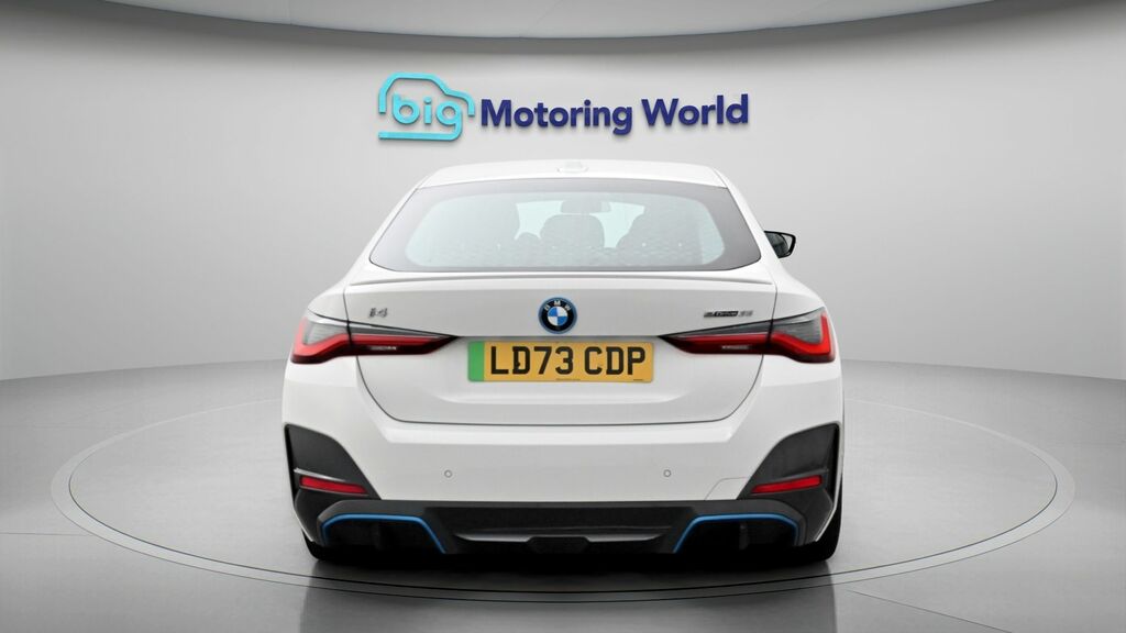 BMW i4 M Sport White #6