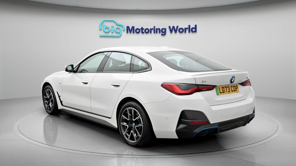 BMW i4 M Sport White #5