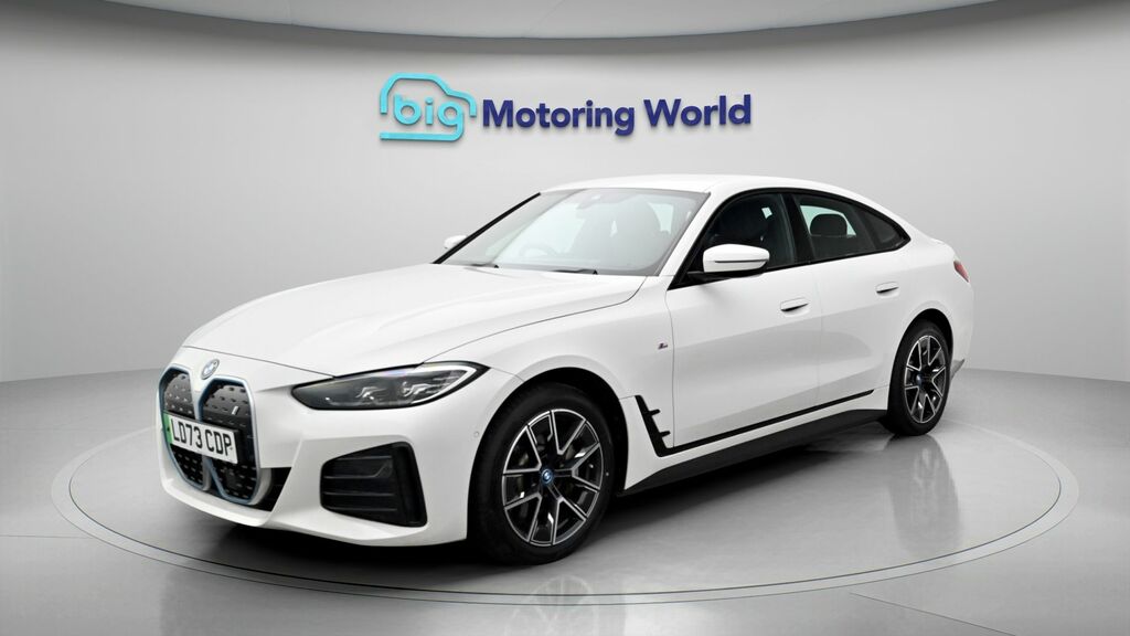 BMW i4 M Sport White #3