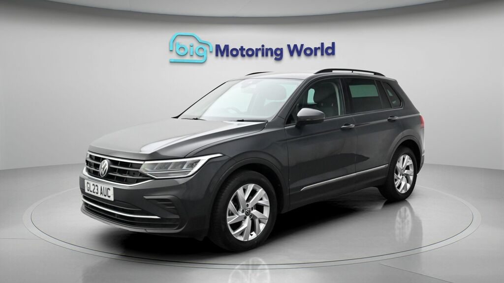 Volkswagen Tiguan Life Grey #3