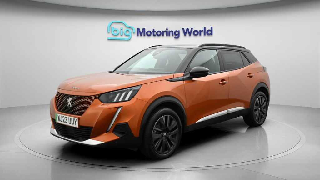 Peugeot e-2008 Gt Premium Orange #3