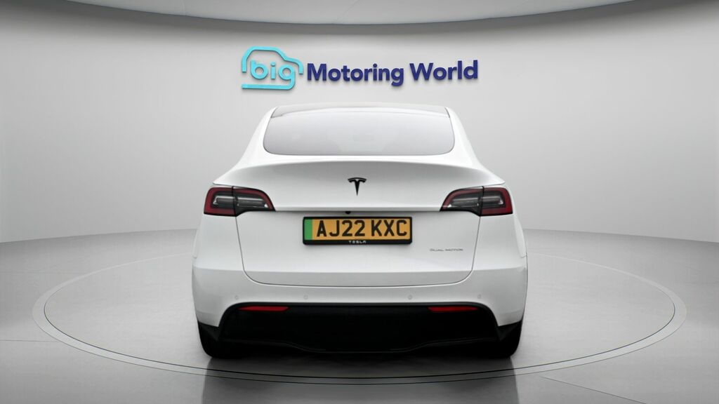 Tesla Model Y Long Range AJ22KXC White #6